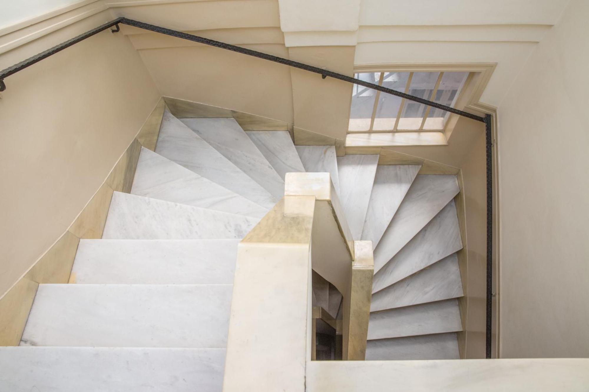 Downtown Quiet Apartment On A Pedestrian Street เอเธนส์ ภายนอก รูปภาพ