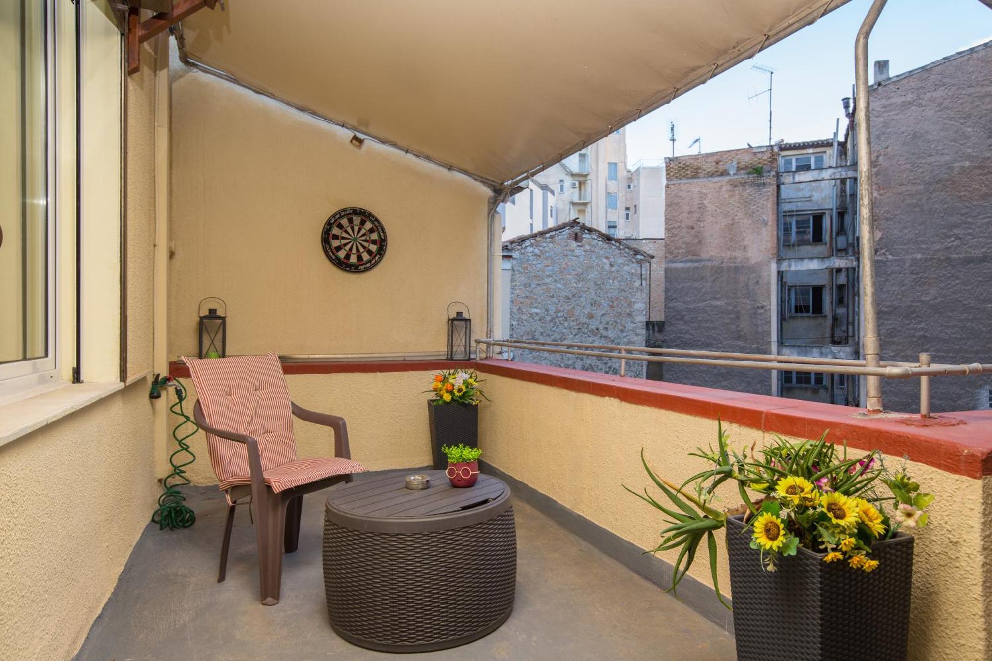 Downtown Quiet Apartment On A Pedestrian Street เอเธนส์ ภายนอก รูปภาพ